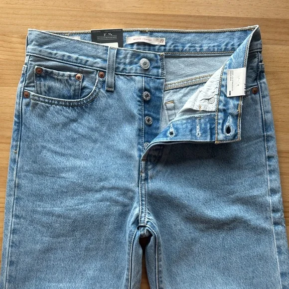 Levi's 501 Premium Wedgie Straight Jeans - Picture 2 of 5